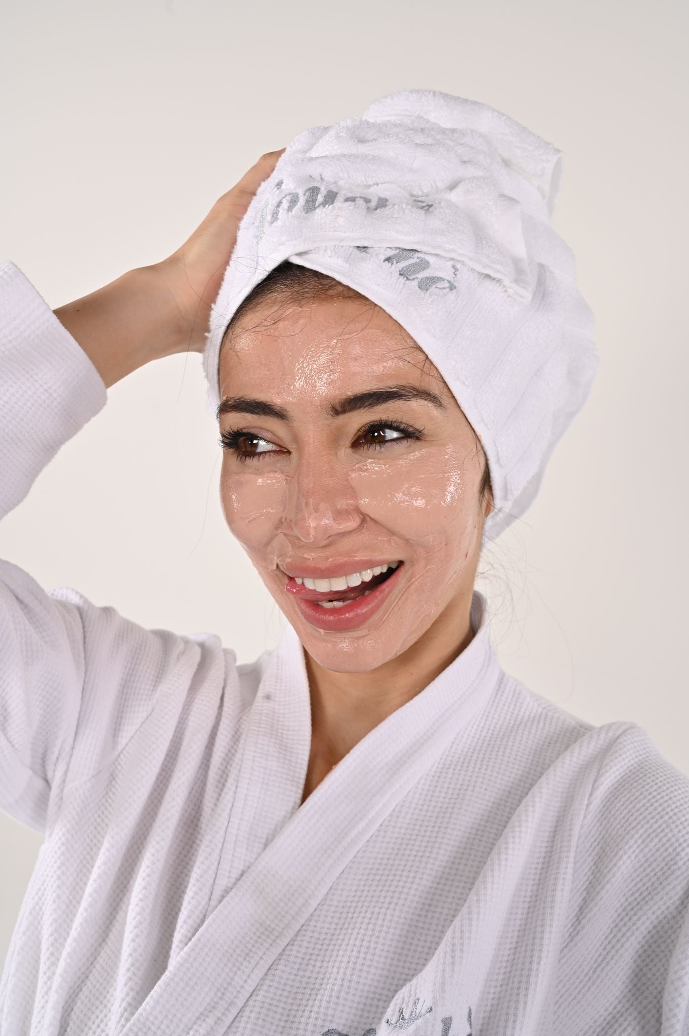 Revitalising Rose Clarifying Mask